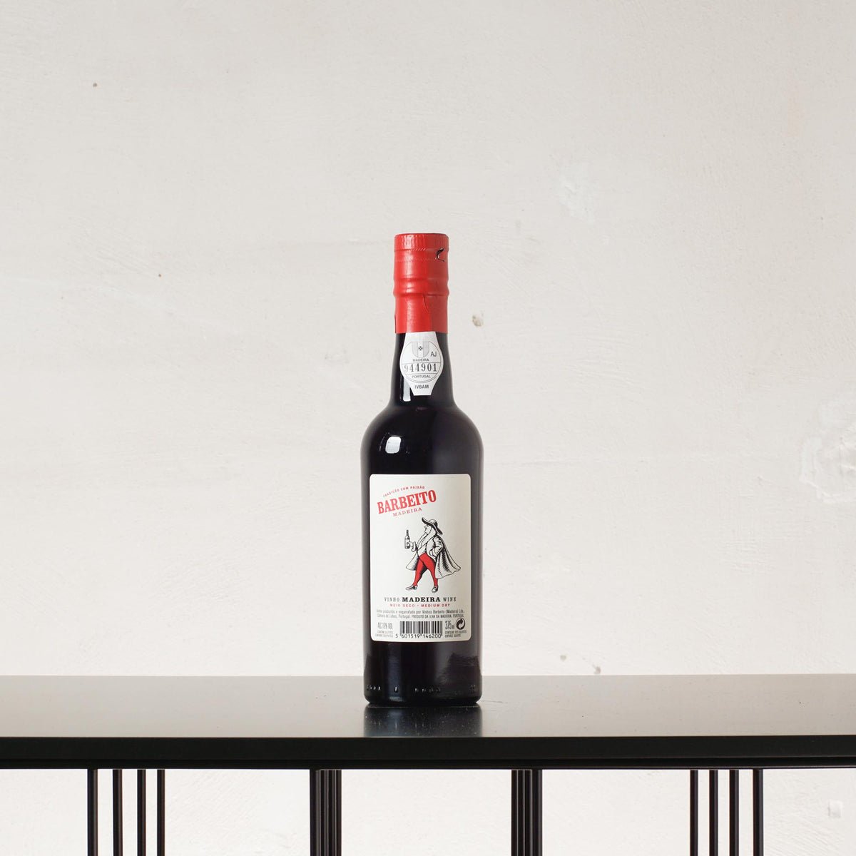 Medium Dry Madeira NV 3 Jahre alt